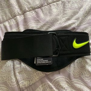 Nike weightlifting belt. Brand new.